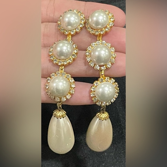 Vintage Signed Lawrence VRBA Faux Pearl Rhinestone 3.5 Dangle Pierced Earrings - Picture 3 of 16